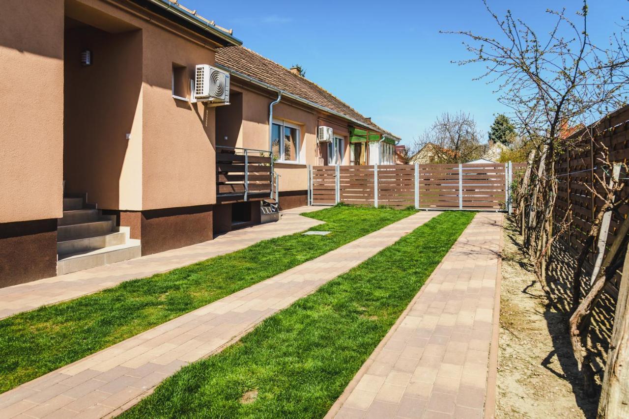 Nemeth Apartman Кестхей Экстерьер фото